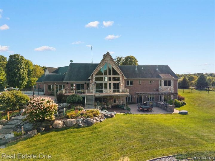 Property Photo:  3292 W Sutton Road  MI 48446 9703 