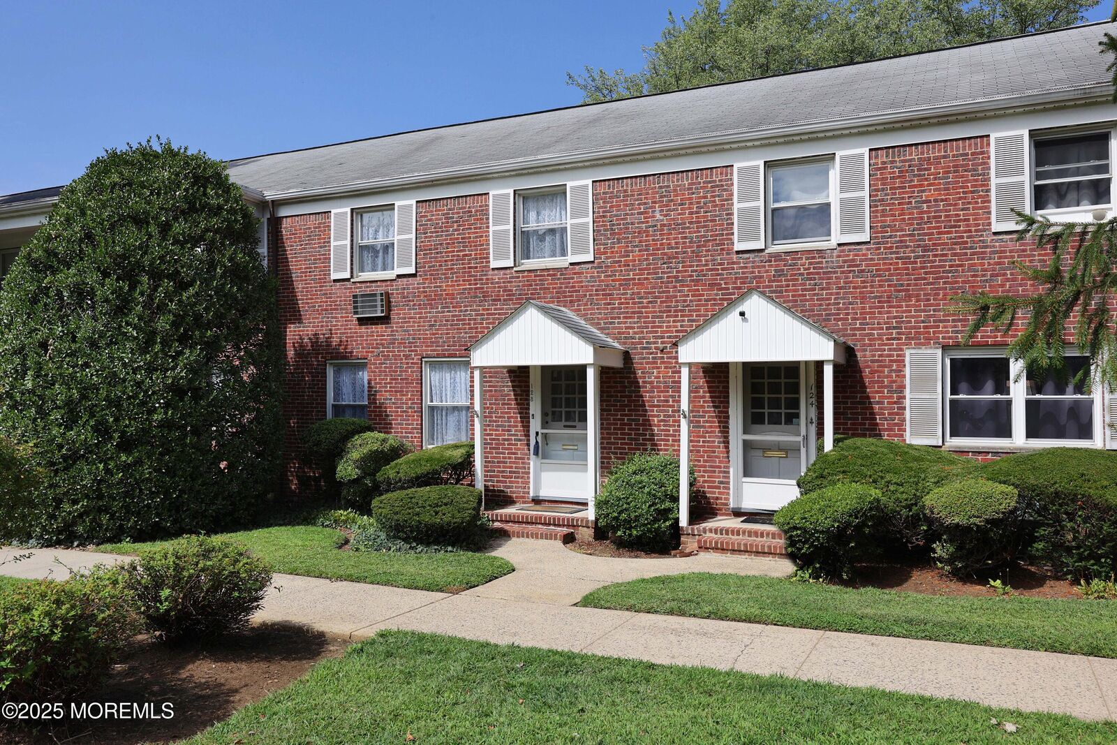 Property Photo:  123 Manor Drive  NJ 07701 
