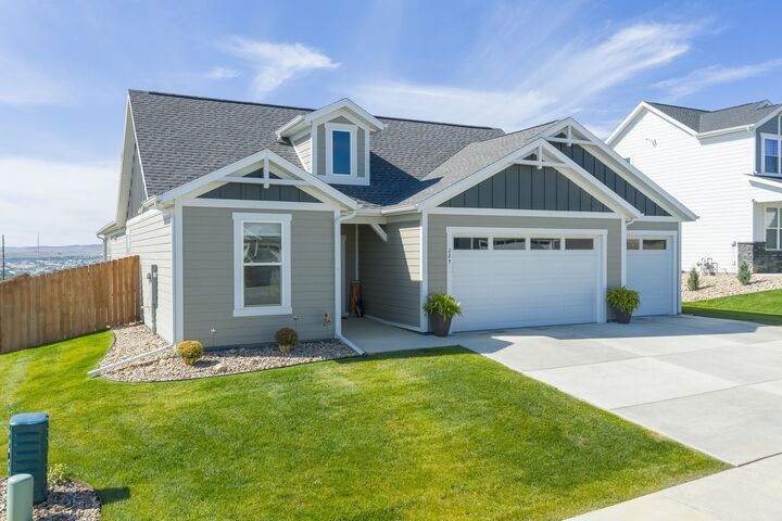 Property Photo: 225 Isaac St. SD 57703