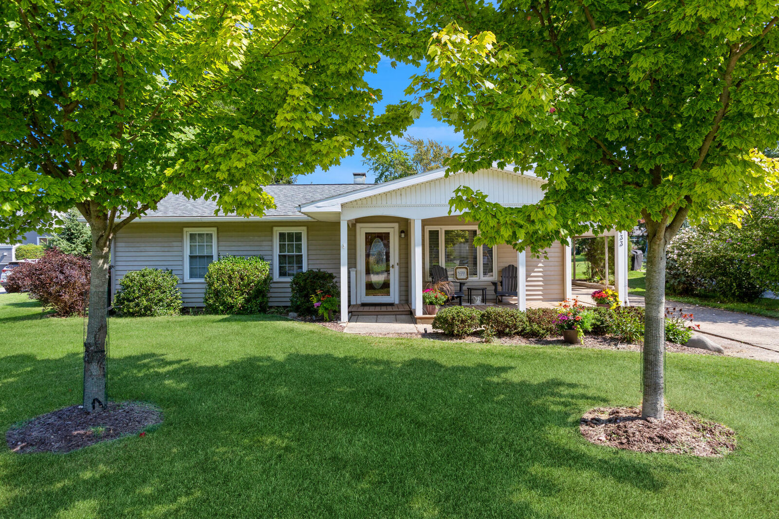 Property Photo:  133 N Eagle Street  MI 49117 