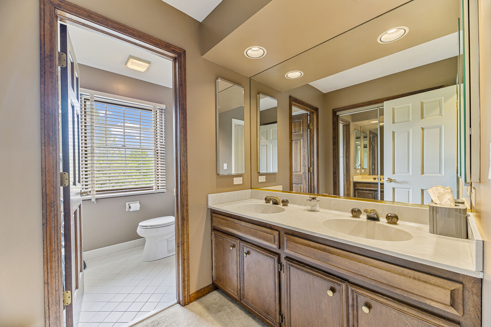 Property Photo:  2308 Indian Ridge Drive  IL 60026 