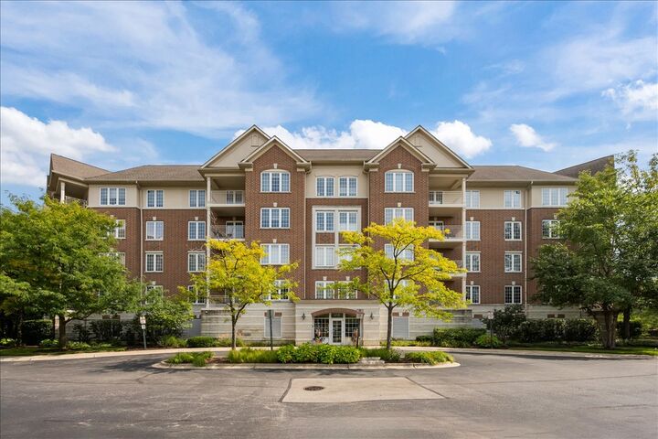 610 Robert York Avenue 104  Deerfield IL 60015 photo