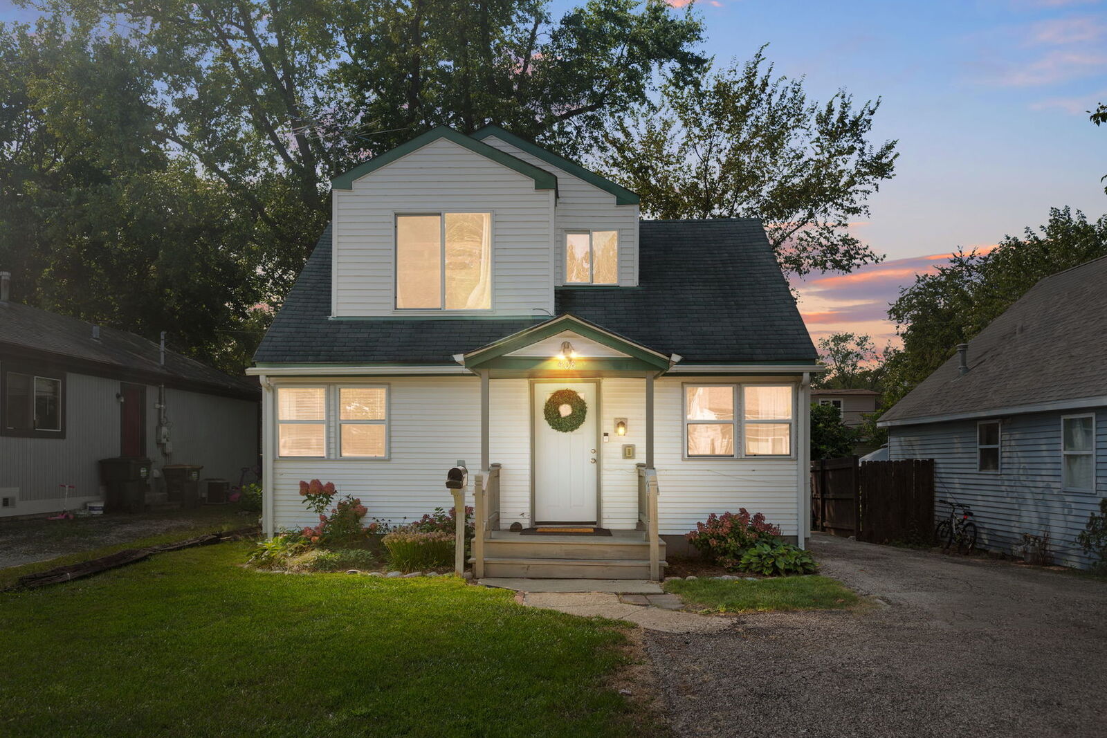 Property Photo:  408 Bellevue Drive  IL 60073 
