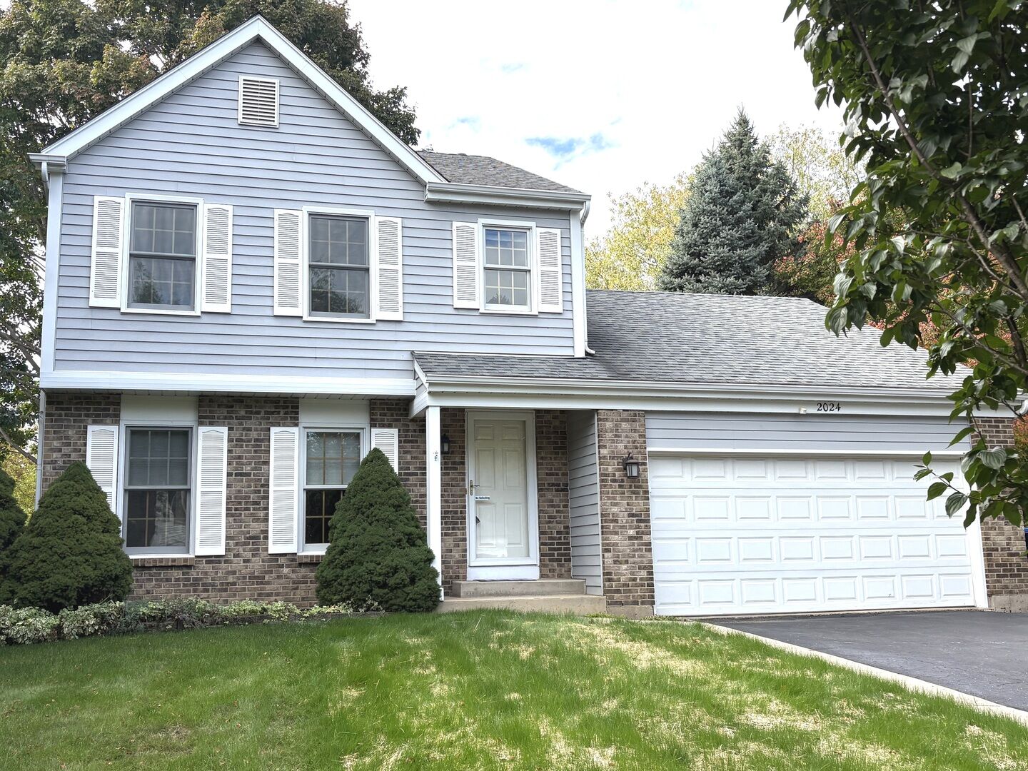 Property Photo:  2024 Westfield Drive  IL 60031