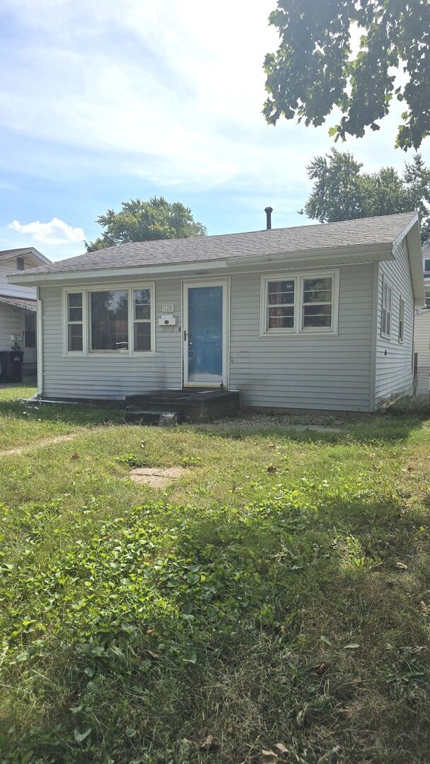 Property Photo: 120 W Cherry Street IL 61727