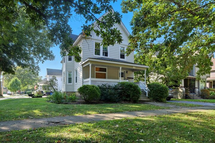 Property Photo:  709 Bell Avenue  IL 60525 