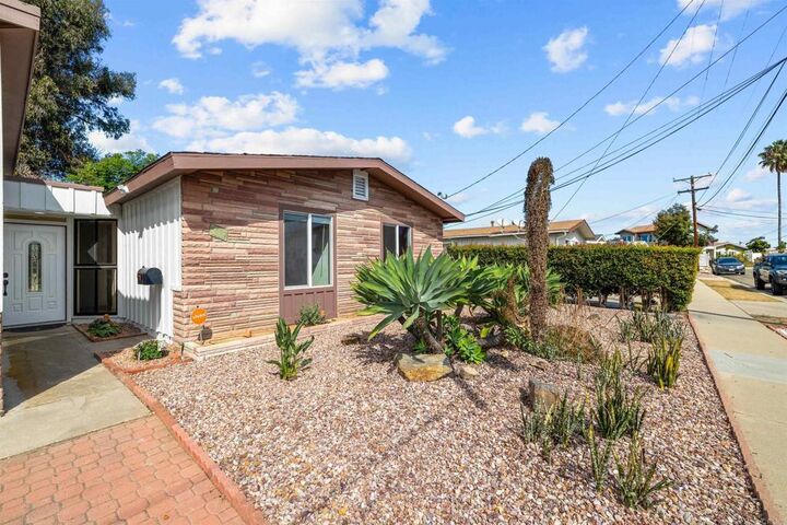 Property Photo: 5052 Capehart Street CA 92117