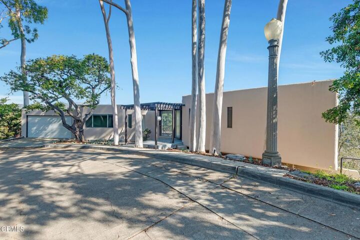 Property Photo:  1685 Poppy Peak Drive  CA 91105 