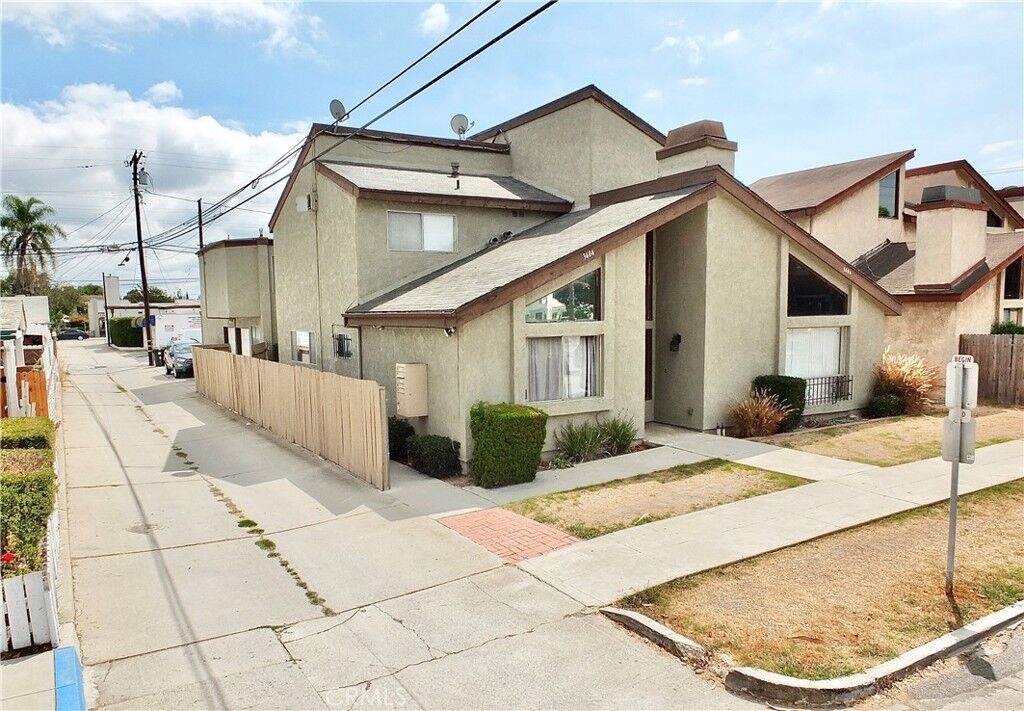 Property Photo: 3404 Cerritos Ave CA 90807