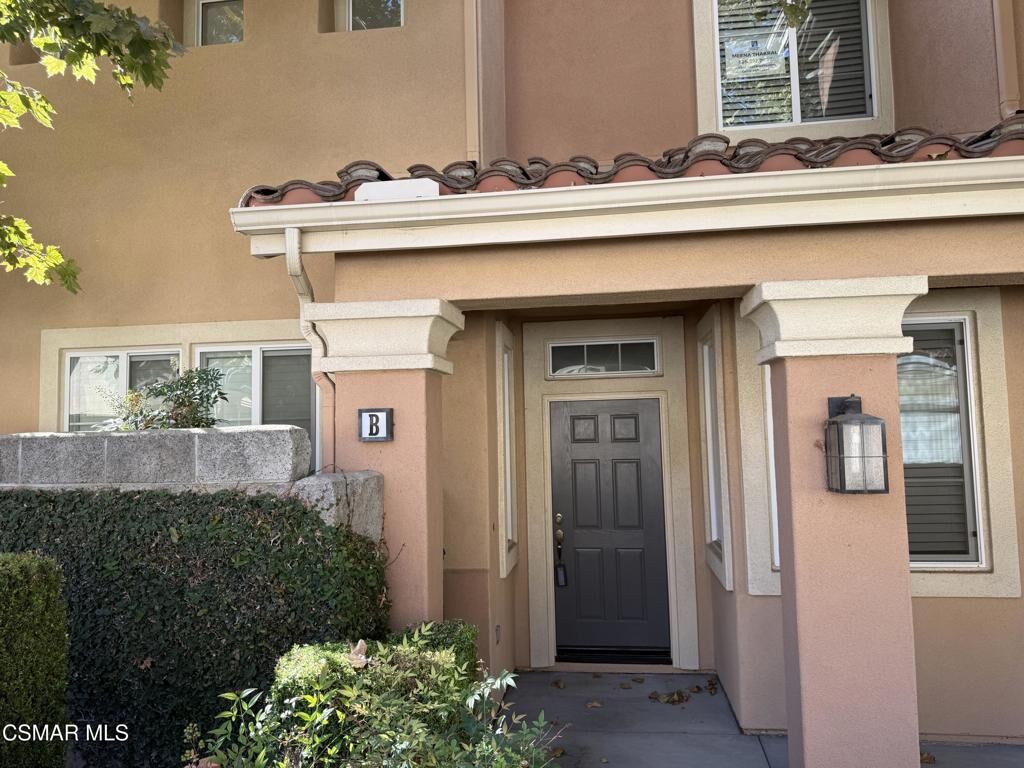 Property Photo:  2986 Arbolitos Lane B  CA 93063 