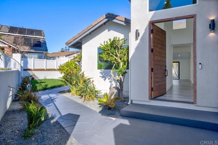 Property Photo: 3647 Hazelhurst Place CA 91902