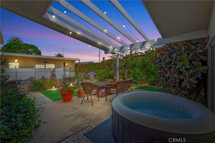 Property Photo: 3211 Locust Avenue CA 90807