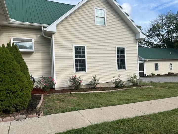 Property Photo:  650 Neals Ln  TN 37066