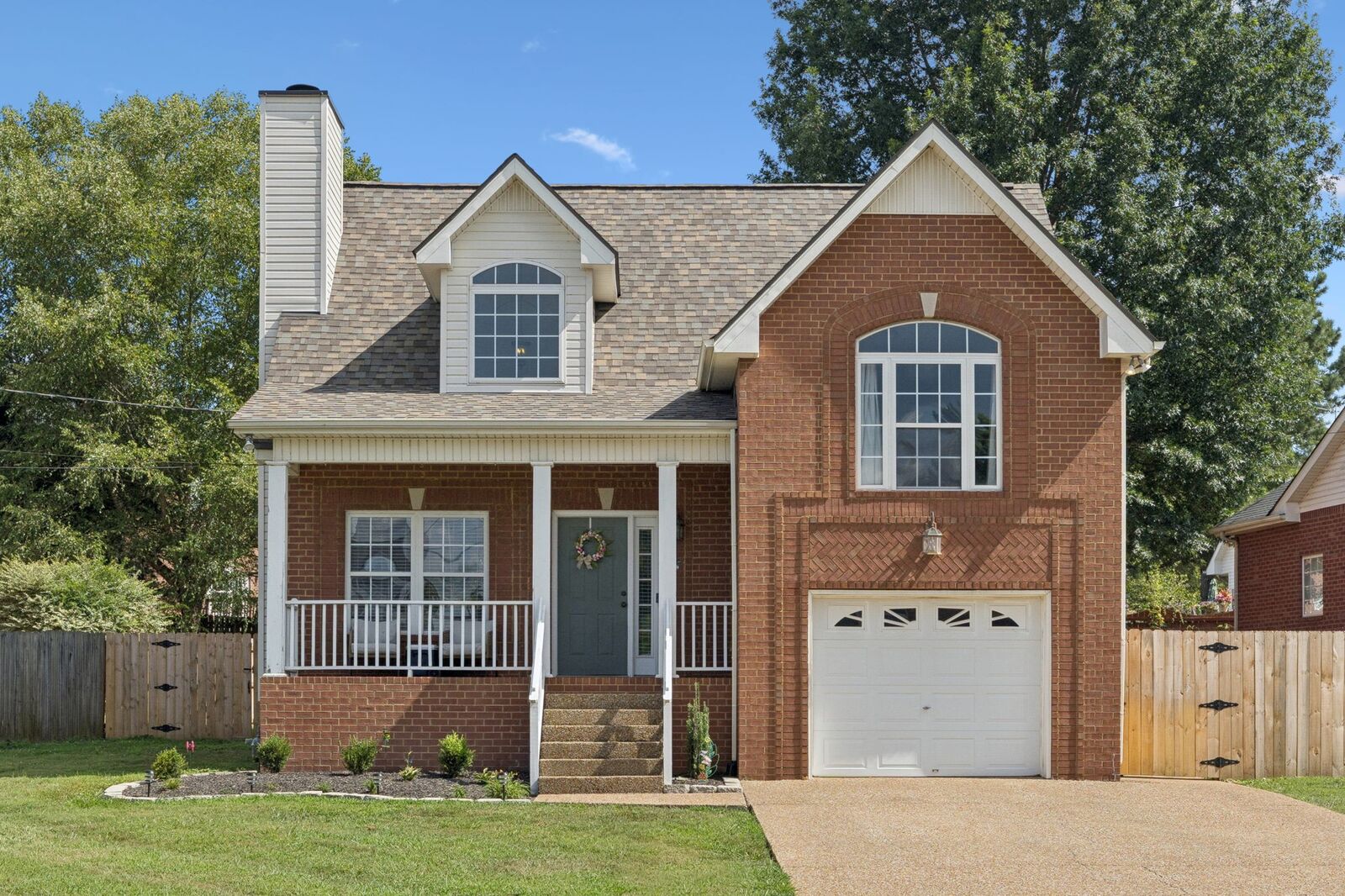 Property Photo: 308 Lone Oak Dr TN 37188