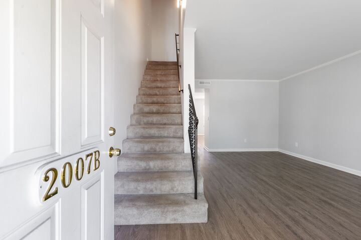 Property Photo:  2007B Ashwood Ave  TN 37212 