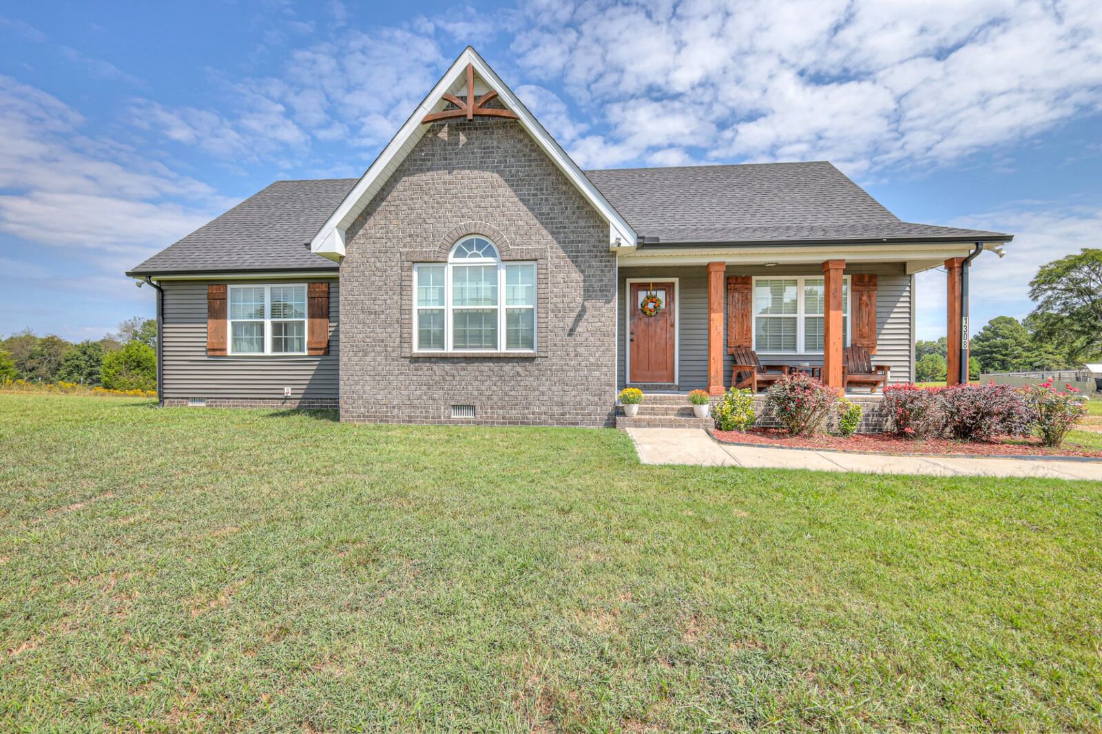 Property Photo: 1308 Mount Olive Rd TN 37186