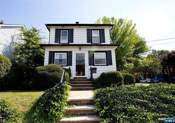 47 Vanderburgh Avenue  Rutherford NJ 07070 photo