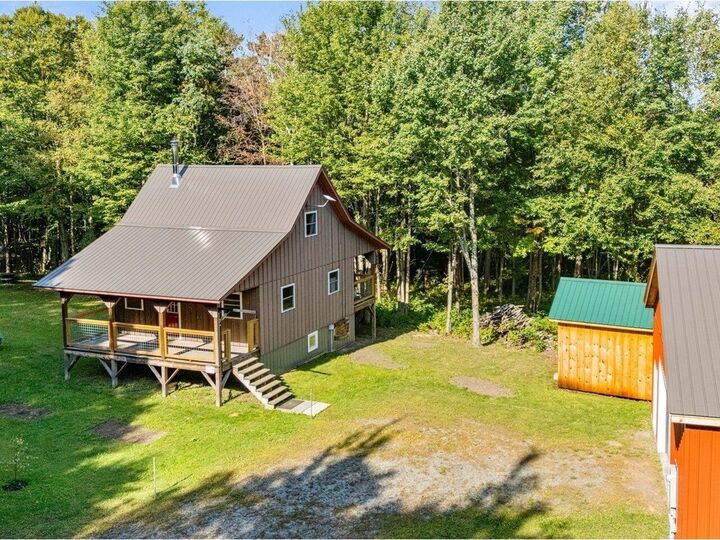Property Photo:  805 Deming Road  VT 05450 