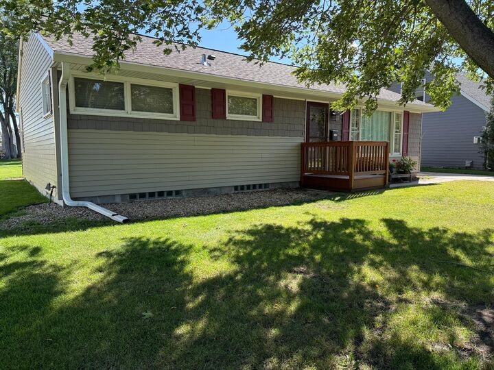 Property Photo:  530 Elm Street N  MN 56378 