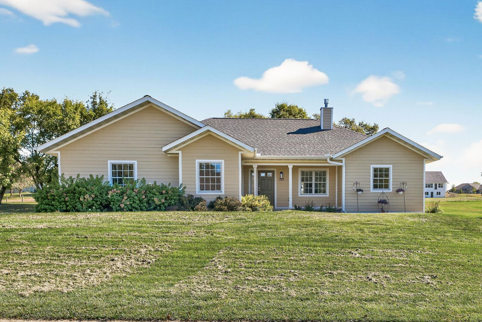 Property Photo: 325 Trailstone Drive SW MN 55321