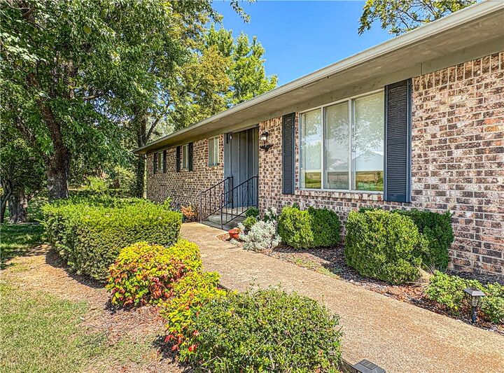 Property Photo: 2266 Cottonwood Road AR 72601