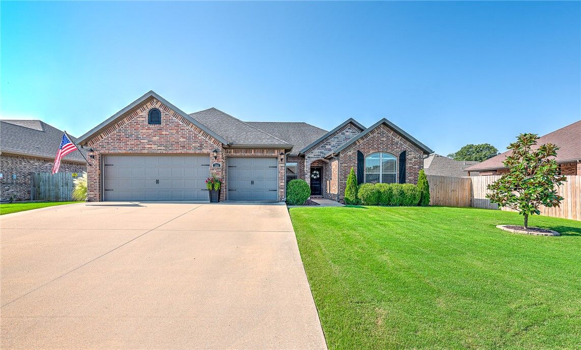 Property Photo: 306 Pebble Beach Drive AR 72718