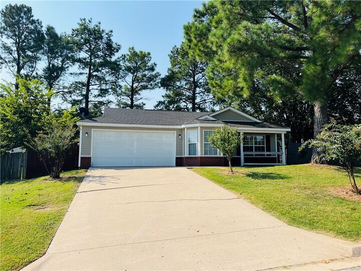 Property Photo: 3119 W Essex Drive AR 72704