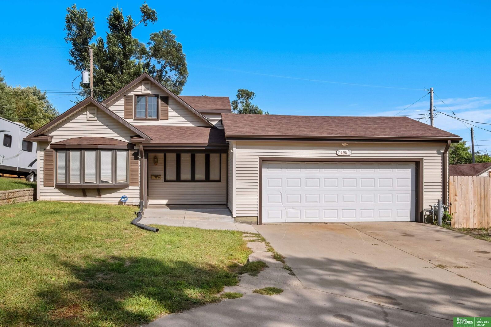 Property Photo:  4851 S 17th Street  NE 68107 