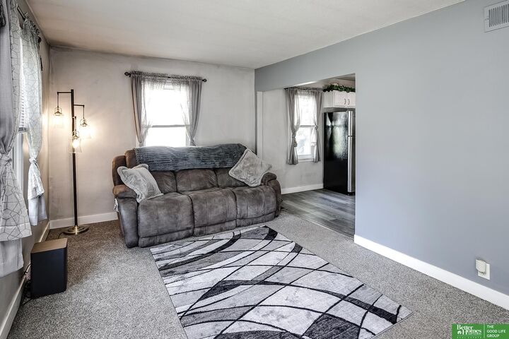 Property Photo:  2807 Calhoun Street  NE 68005 