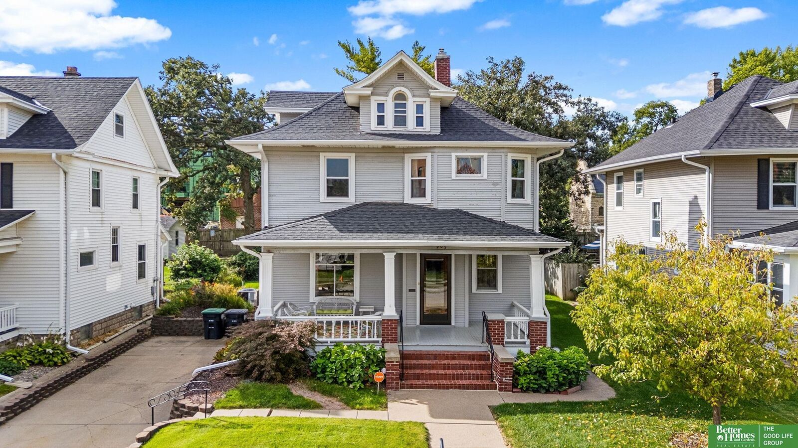 Property Photo: 905 William Street NE 68108-9999