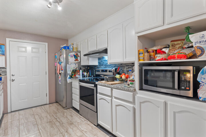 Property Photo: 634 Frederick Court OR 97523