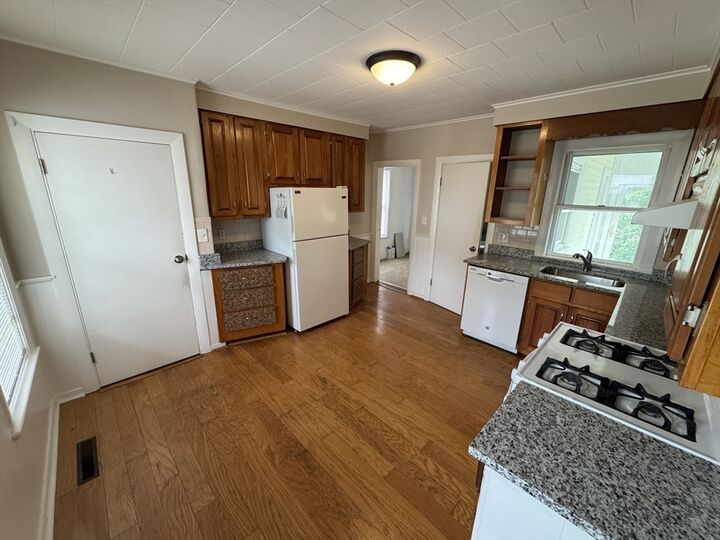 Property Photo: 29 Pearl 1 MA 01752