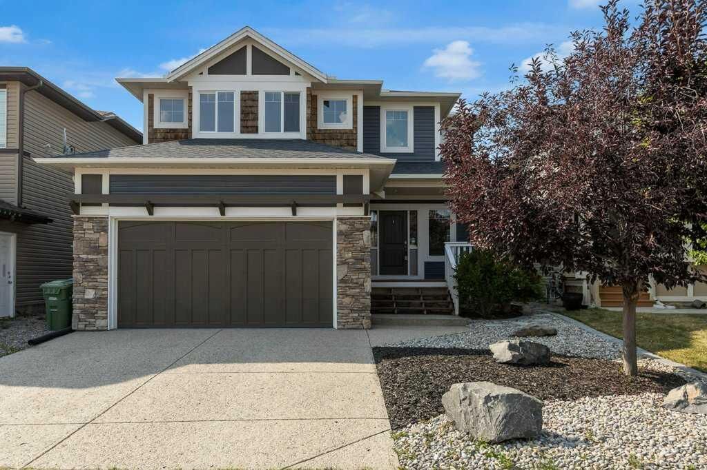 Property Photo:  17 Luxstone Rise SW  AB T4B 0J9 