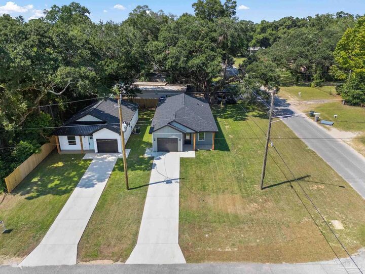 Property Photo:  117 Hansen Blvd  FL 32505 