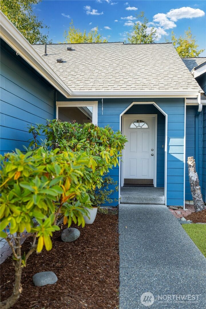 Property Photo: 7211 193rd Street E WA 98387