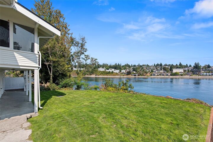 Property Photo:  110  11th Street Pl  WA 98337 
