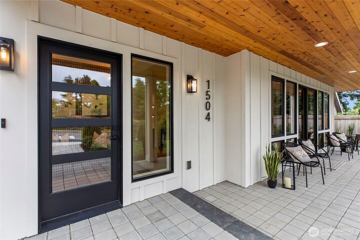 Property Photo: 1504 3rd Street WA 98033