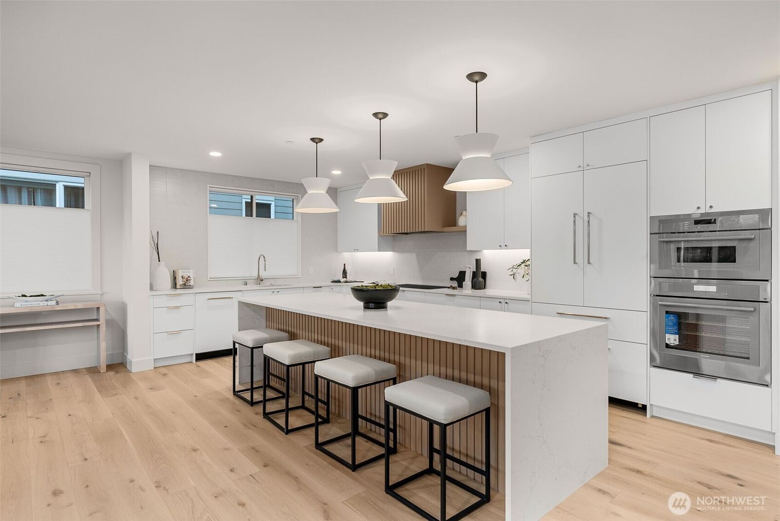 Property Photo: 238 4th Avenue 200 WA 98033