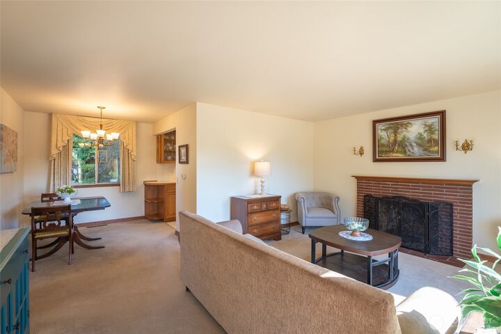 Property Photo:  9408  26th Avenue SW  WA 98106