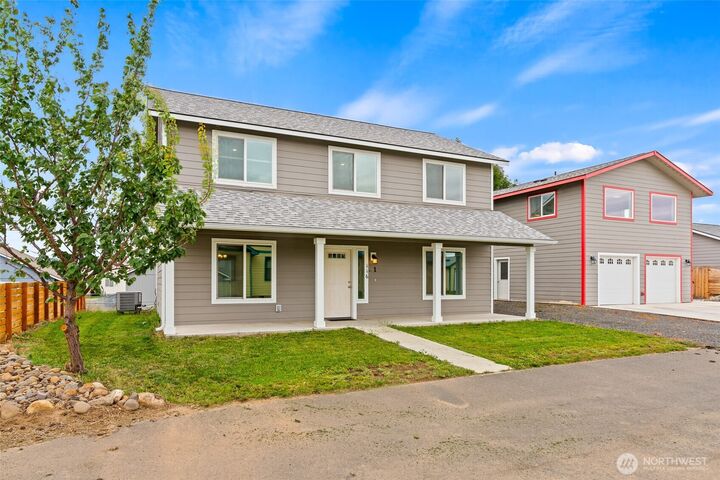 Property Photo:  116 E Bender Road 1 & 2  WA 98926 