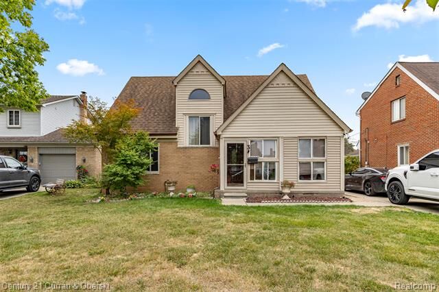 Property Photo:  3 Morross Court  MI 48126 