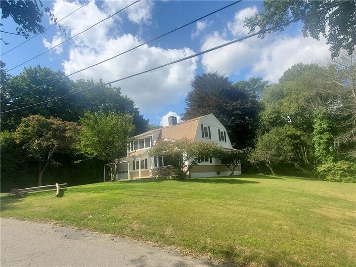 Property Photo:  62 Belfield Drive  RI 02919 