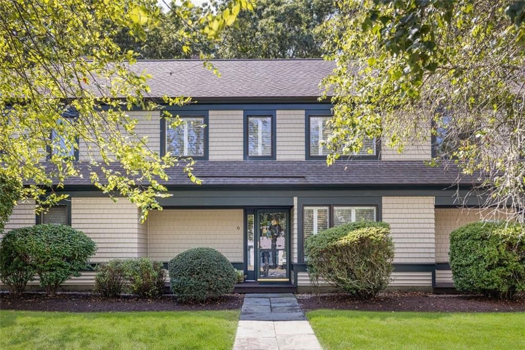 Property Photo:  6 Pendleton Place  RI 02882 