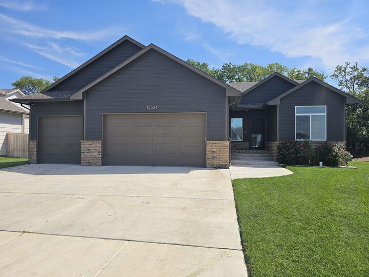 Property Photo:  13521 E Rose St  KS 67230 