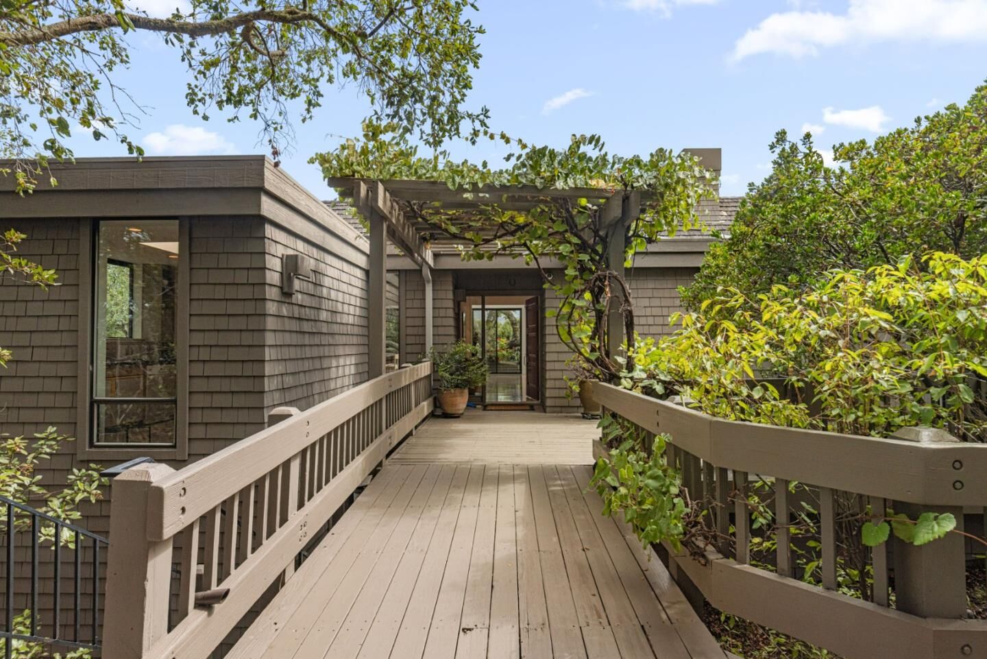 Property Photo:  11 Hawk View  CA 94028 