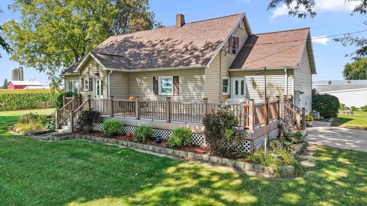 Property Photo:  W346 County Road P  WI 53956 