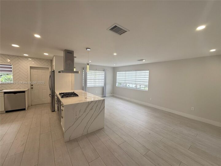 Property Photo:  1901 Montague St  FL 33461 