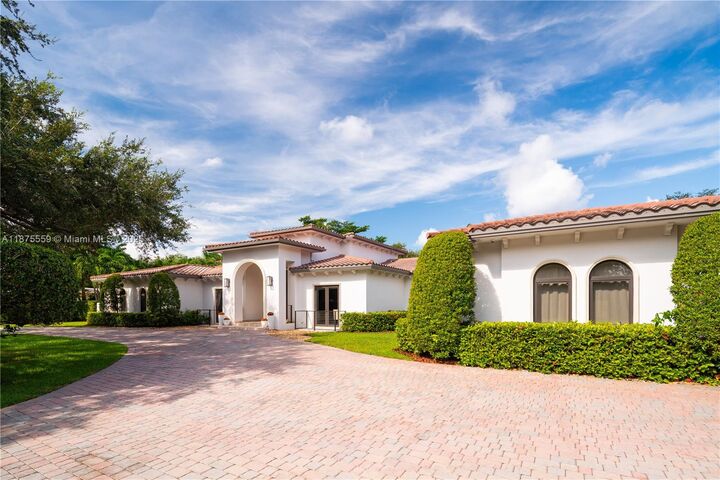 Property Photo:  10900 SW 61st Ct  FL 33156 