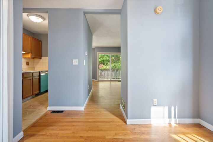 Property Photo:  16 Pamela Court 16  CT 06016 