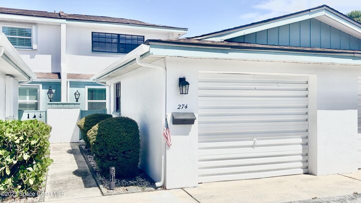 Property Photo:  274 Queens Court  FL 32937 